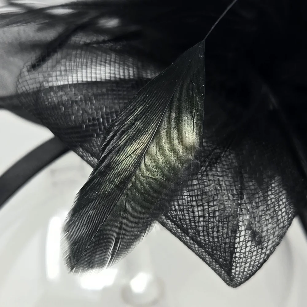 VINTAGE HANDMADE BLACK FASCINATOR HEADBAND HAIR ACCESSORY TULLE FEATHERS WOMEN